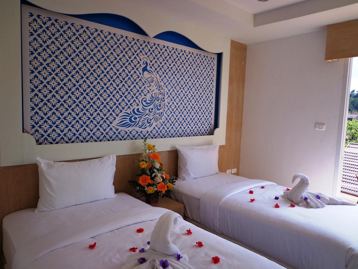 Red Sapphire Hotel Patong Екстер'єр фото