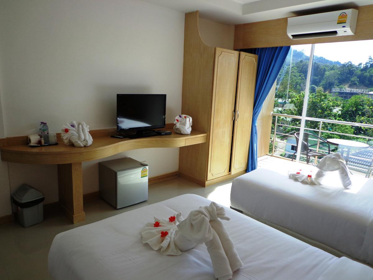 Red Sapphire Hotel Patong Екстер'єр фото