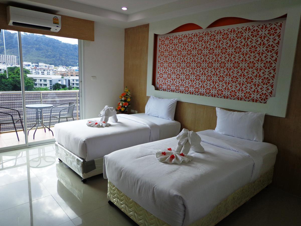 Red Sapphire Hotel Patong Екстер'єр фото