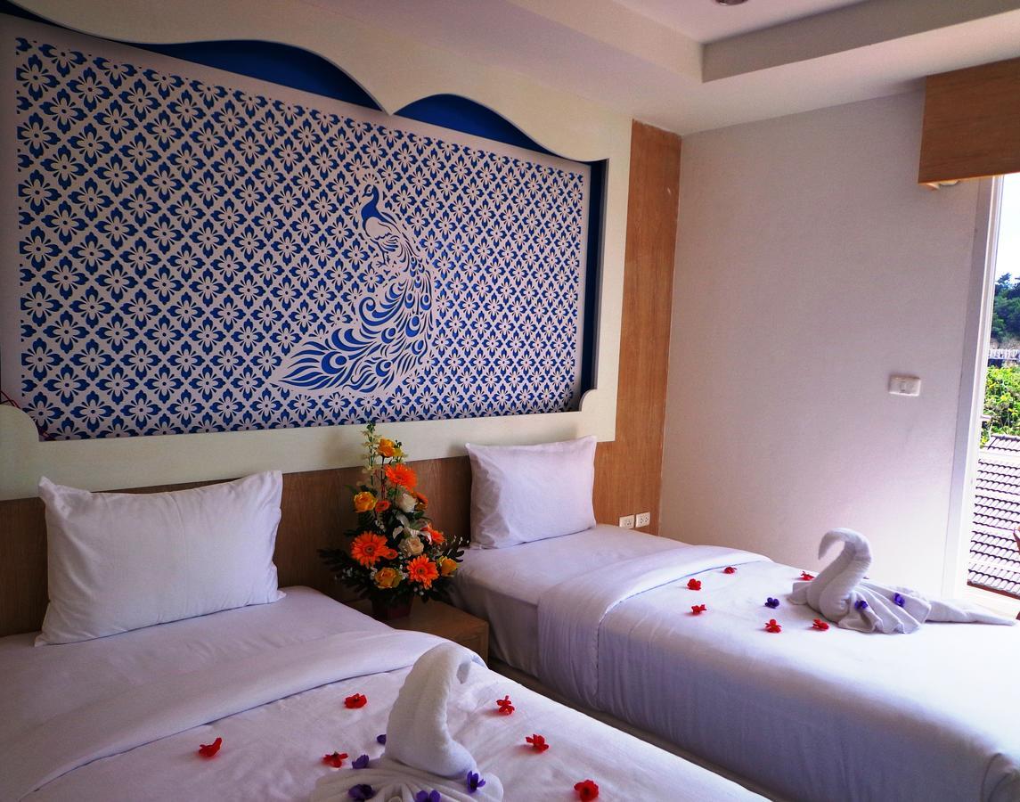 Red Sapphire Hotel Patong Екстер'єр фото