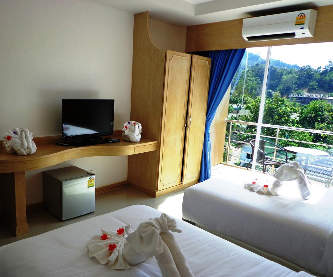 Red Sapphire Hotel Patong Екстер'єр фото