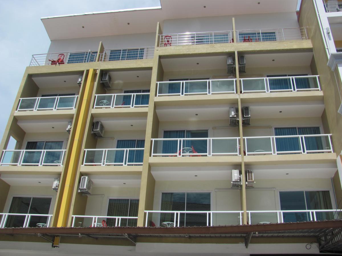 Red Sapphire Hotel Patong Екстер'єр фото