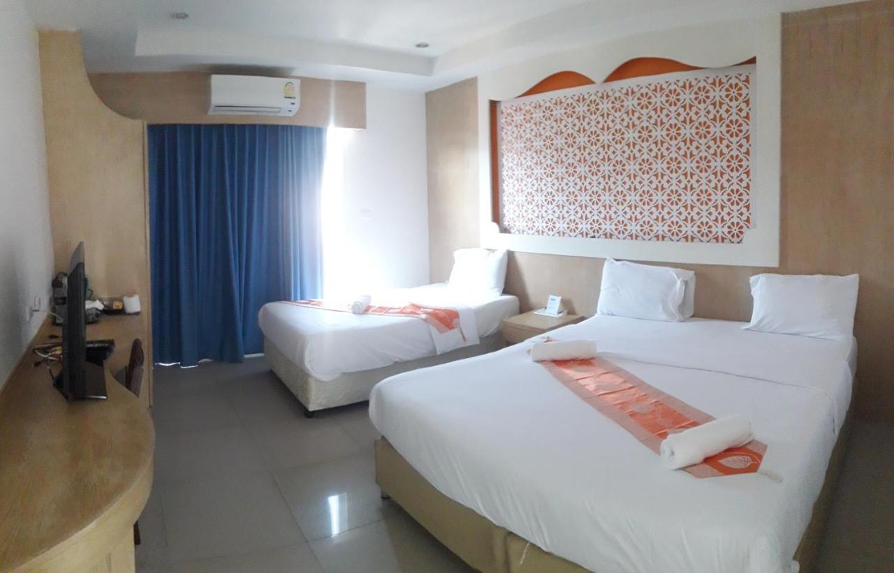 Red Sapphire Hotel Patong Екстер'єр фото